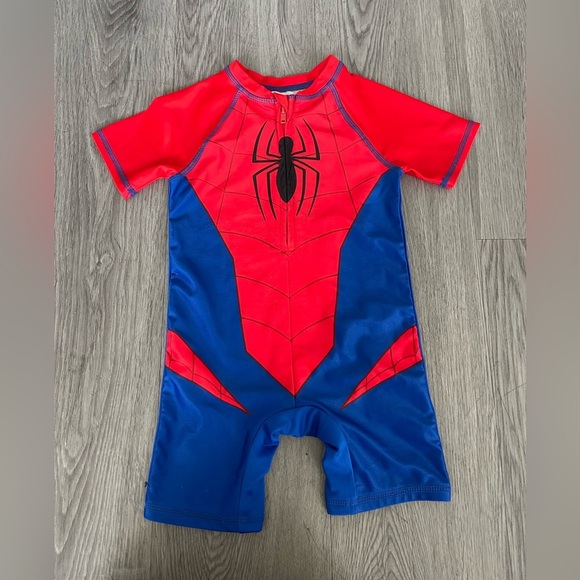 Spider-Man one piece bathing suit size 3t - Picture 1 of 5